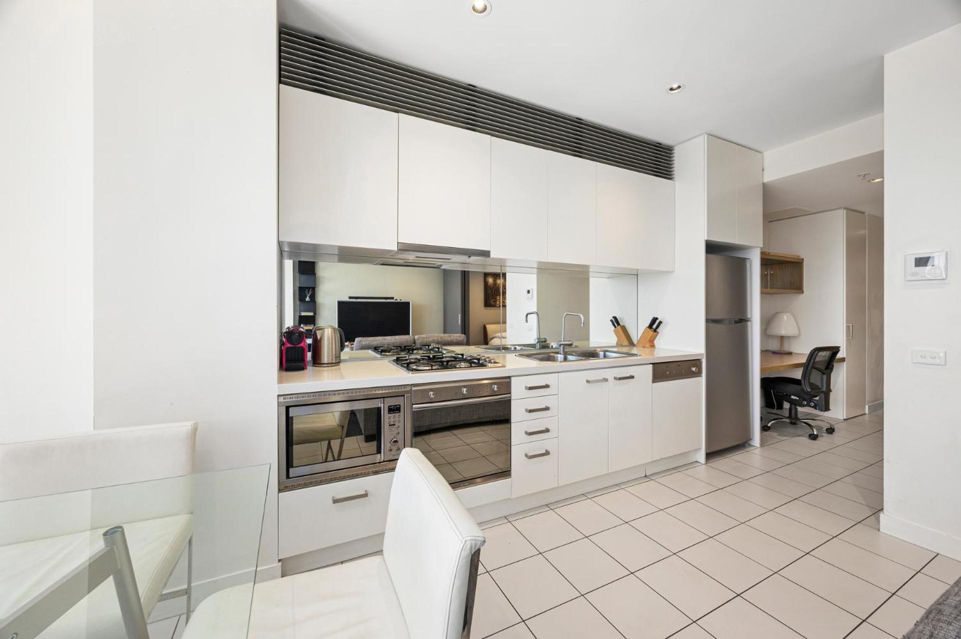 Luxury Designer Suite In Most Prestigious Location In מלבורן מראה חיצוני תמונה