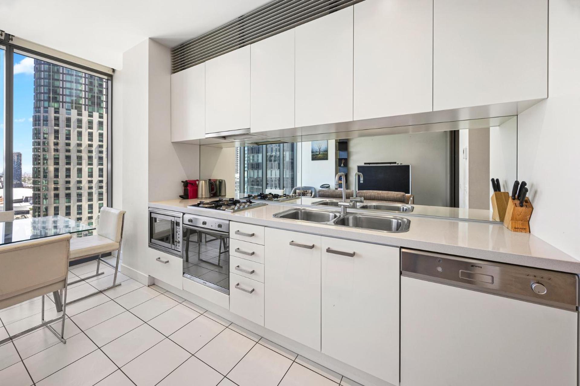 Luxury Designer Suite In Most Prestigious Location In מלבורן מראה חיצוני תמונה